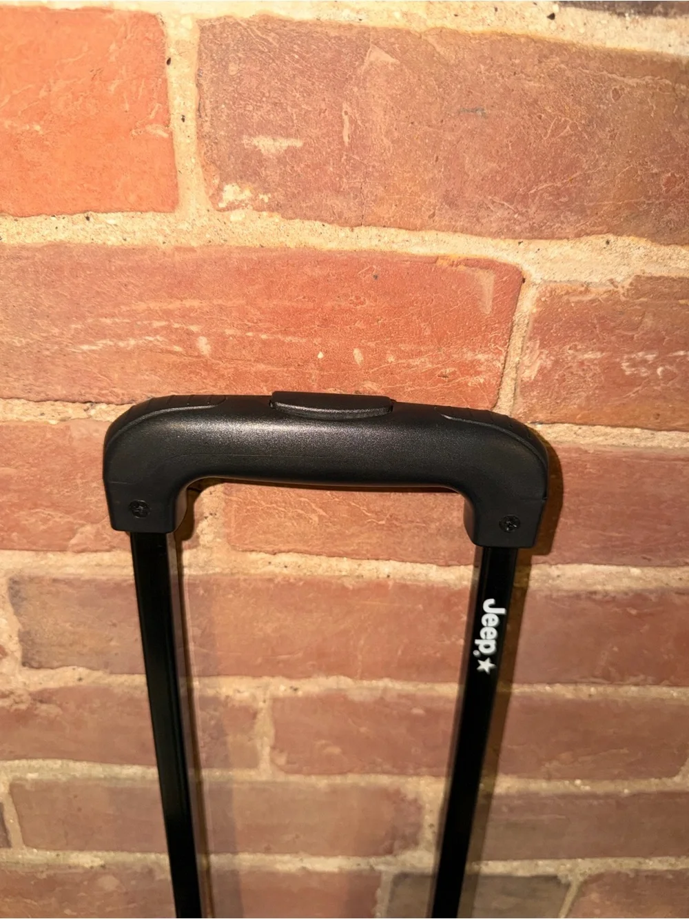 Jeep Black Upright Rolling Suitcase with Telescoping Handle